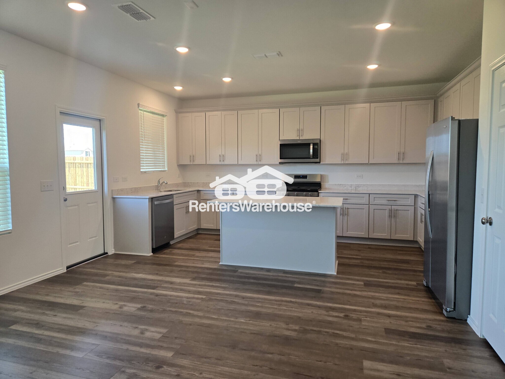 Building Photo - 2530 Carlow Ln
