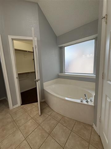 Building Photo - 1813 Quail Hollow Dr