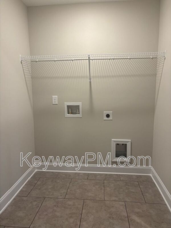 Building Photo - 541 Yuma Ln