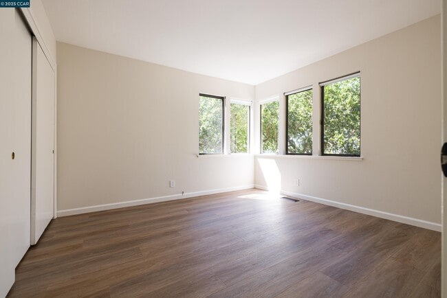 Building Photo - 47 El Gavilan Rd