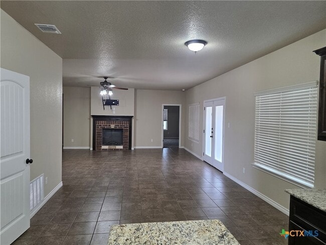 Building Photo - 1713 Risen Star Ln