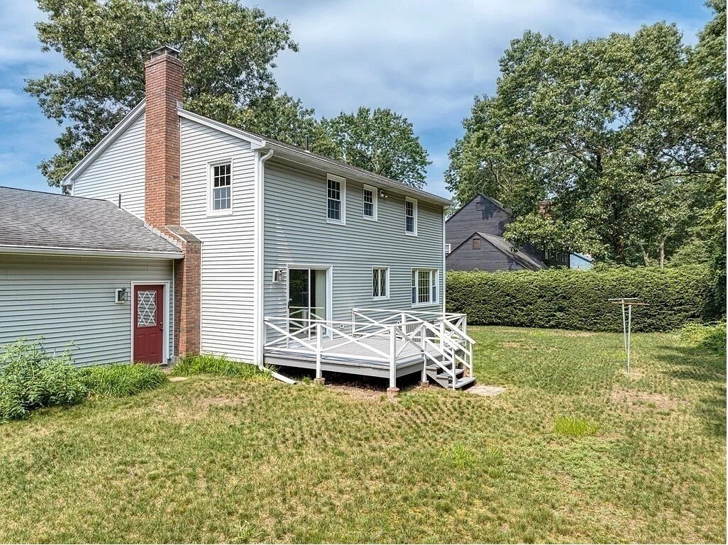 Building Photo - 867 Shaker Rd