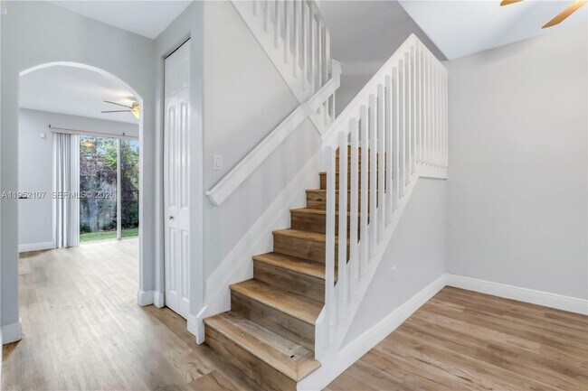 Building Photo - 2540 SW 85th Terrace