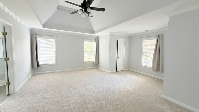 Building Photo - 1496 Brentwood Dr