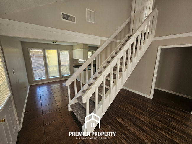 Building Photo - 3951 Silverleaf Rd