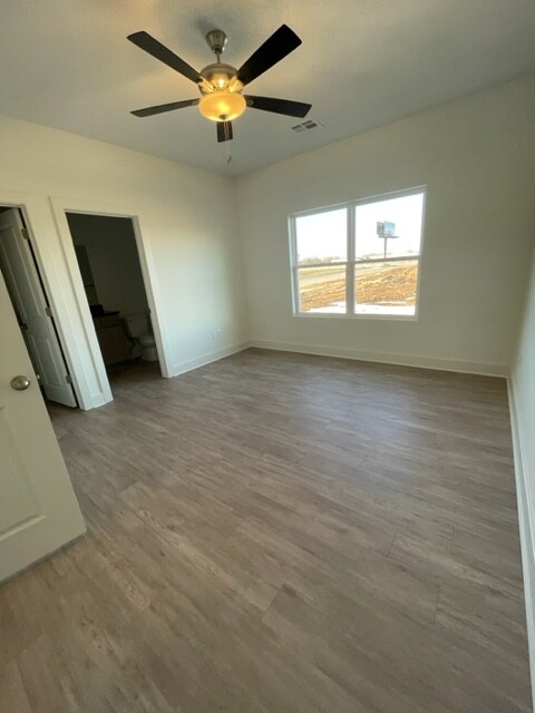 Building Photo - 5217 Chase Cir