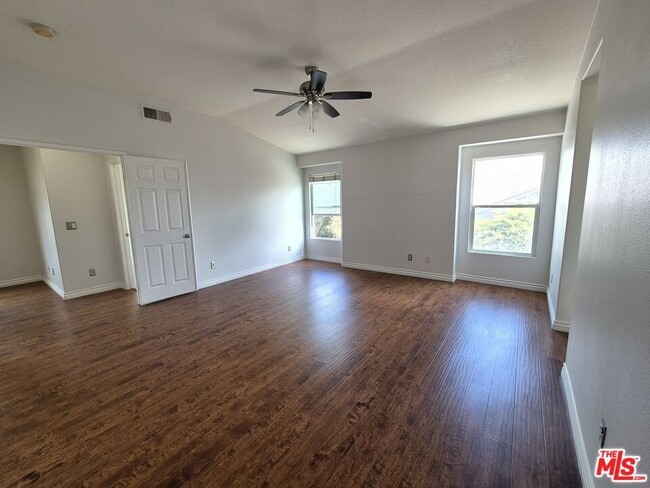 Building Photo - 7637 Pinot Pl