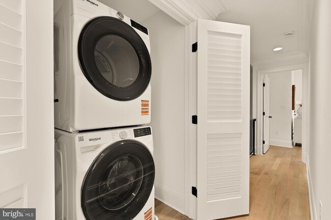 Building Photo - 4830 8th St NW