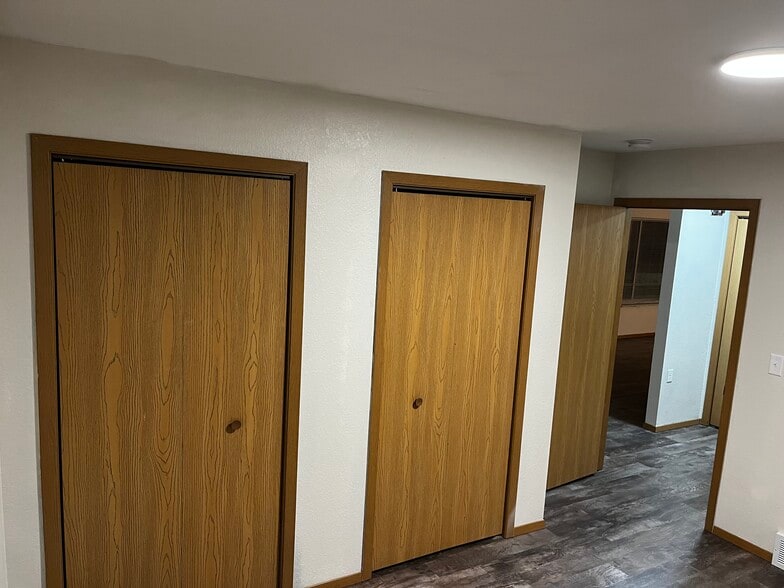 Upstairs North Beroom 12'6" X 9'8" - 1800 S Grange Ave