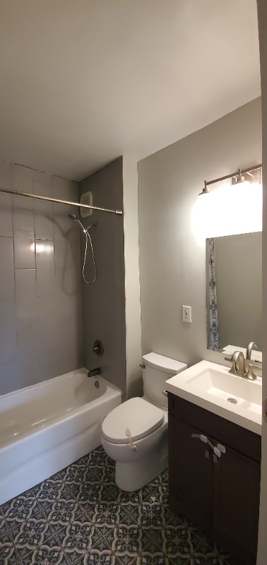 Building Photo - 351 Edgewood Pl