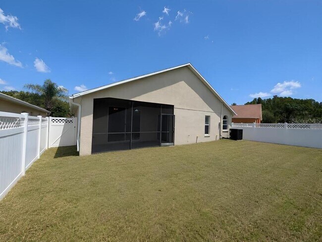 Building Photo - 31404 Philmar Ln
