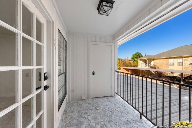 Building Photo - 7815 Broadway St