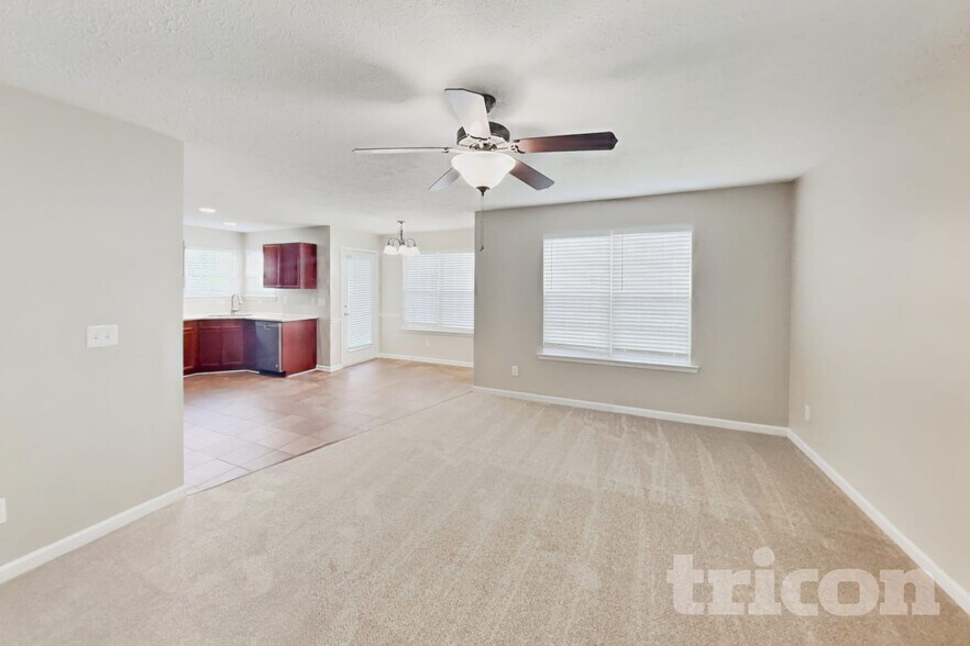 Building Photo - 501 Homey Dr