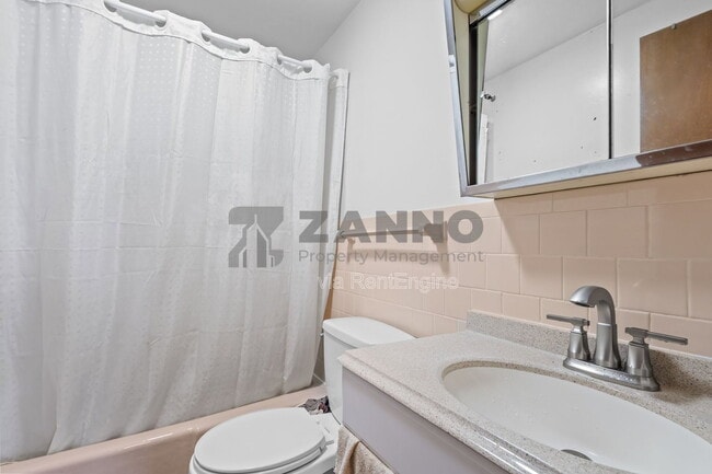 Building Photo - 1 Talbot St