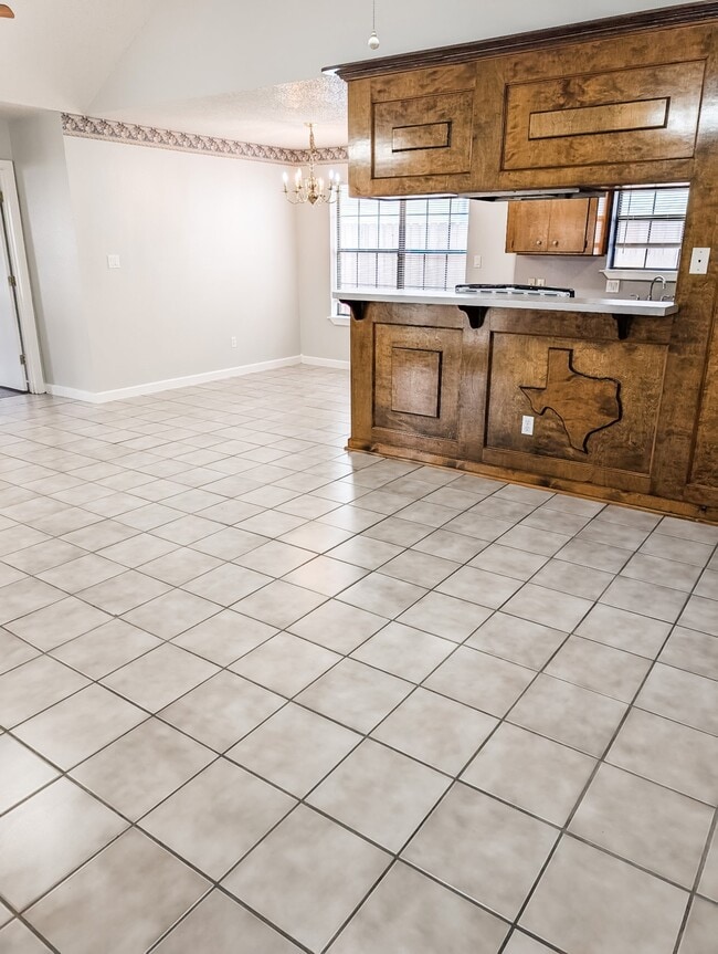 Building Photo - 11020 San Jacinto Dr