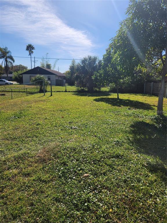 Building Photo - 708 W Miller St