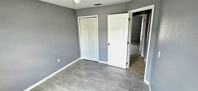 Building Photo - 462 Magpie Ct