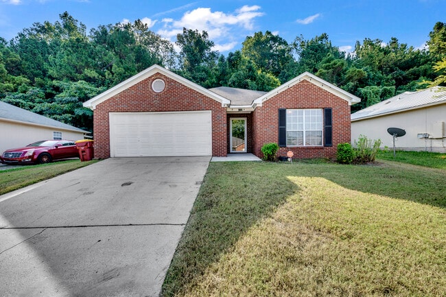 Building Photo - 6745 Lakes Edge Ln