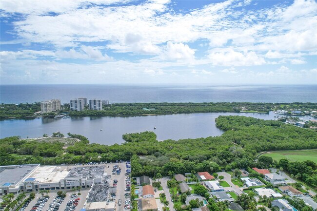 Building Photo - 250 NE 20th St