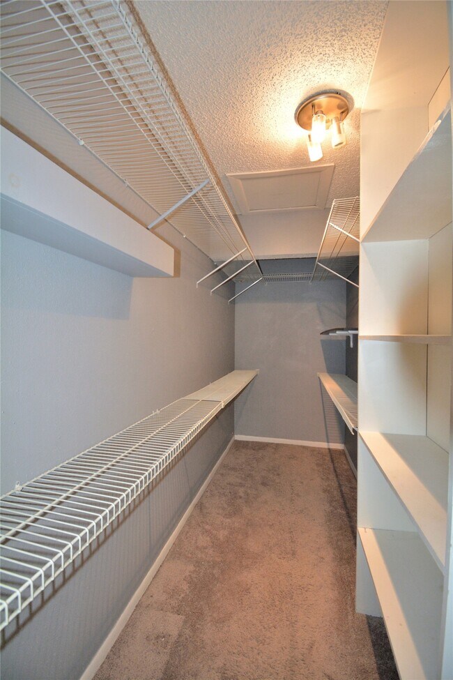 Building Photo - 260 El Dorado Blvd
