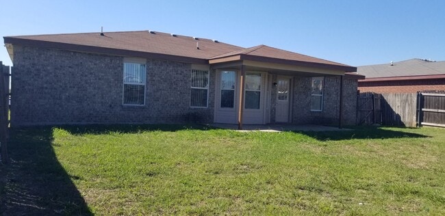 Building Photo - 4311 Janelle Dr