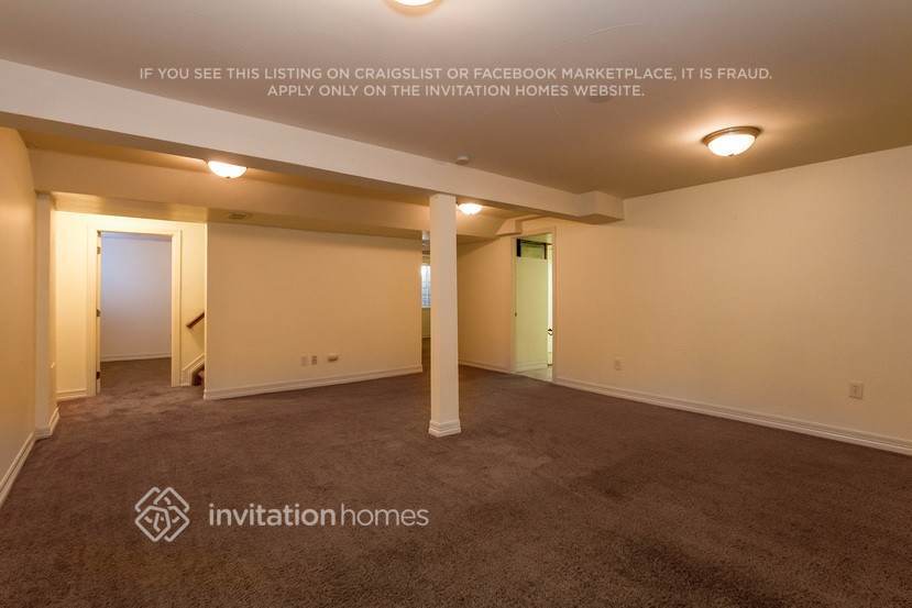 Building Photo - 1772 S Genoa Way