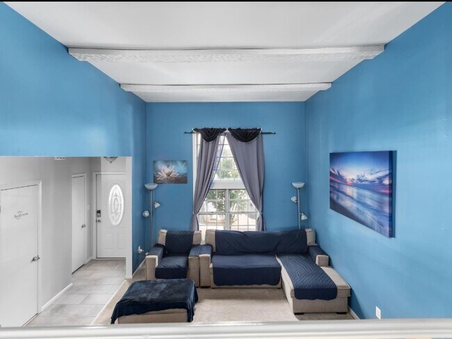 Building Photo - 8446 Willow Glen Ct