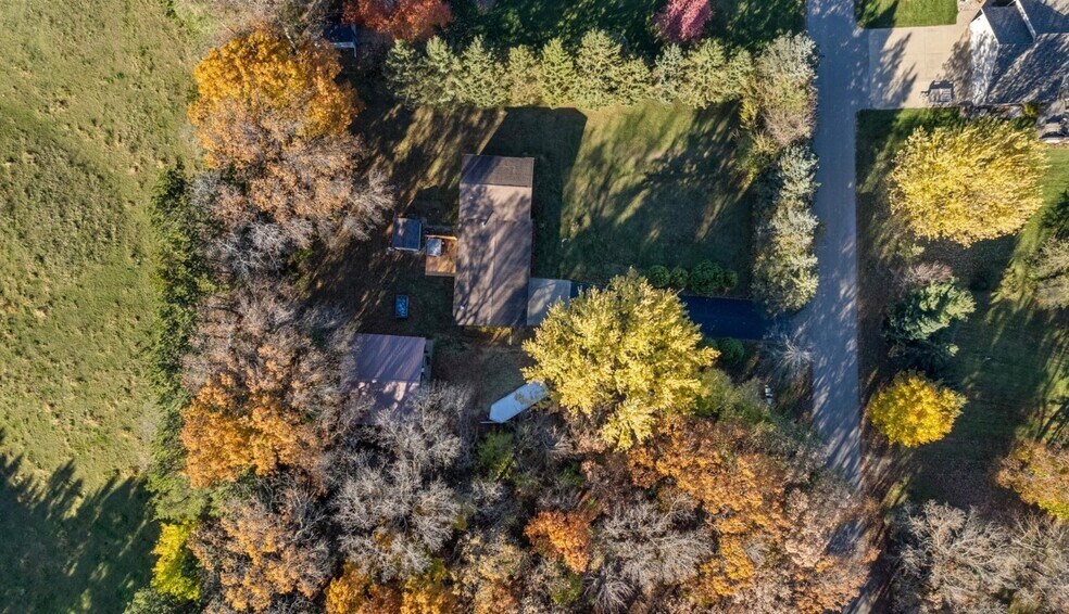 Building Photo - 21923 Fleming Ave