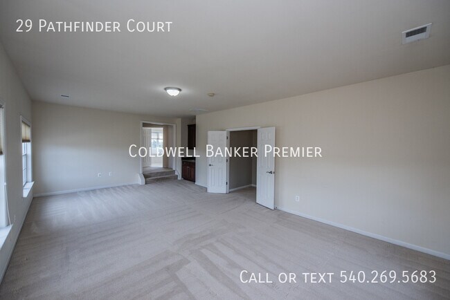 Building Photo - 29 Pathfinder Ct
