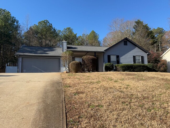 Building Photo - 3 Bedroom 2 Bathroom Ranch Home