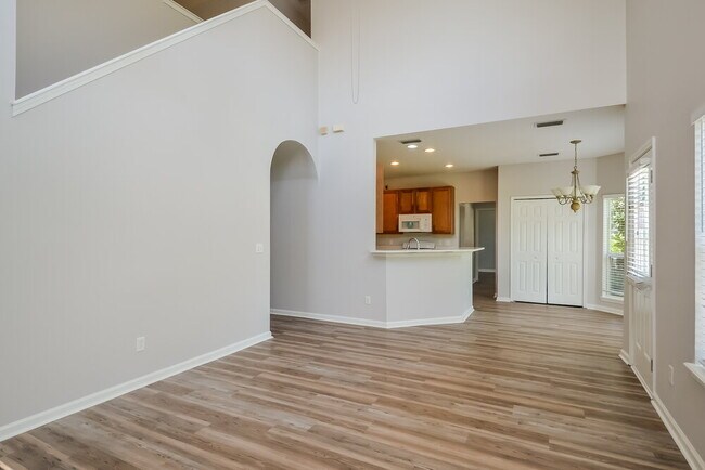 Building Photo - 1962 River Lagoon Trace