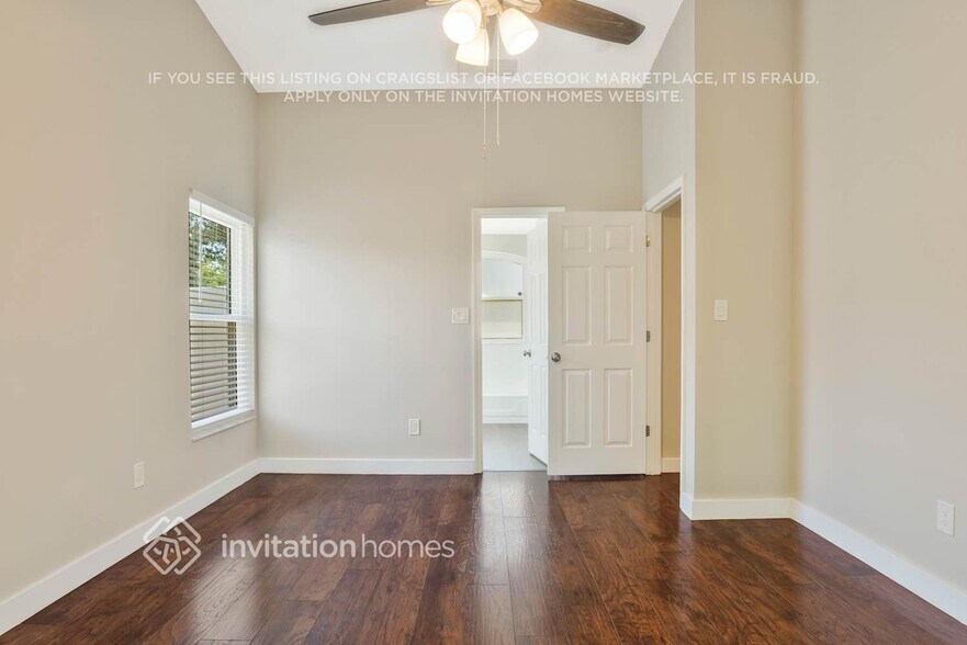 Building Photo - 15528 Hidden Lake Cir