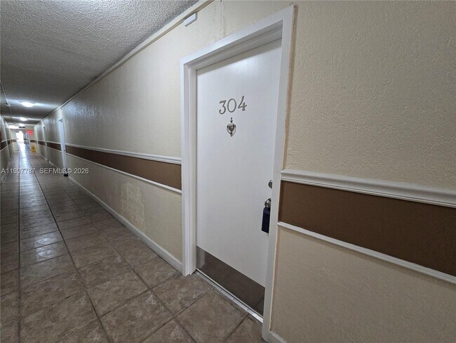 Building Photo - 4550 NW 9th St