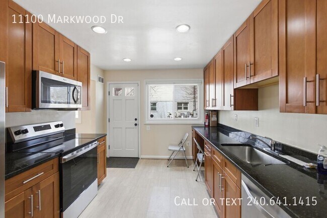 Building Photo - 11100 Markwood Dr