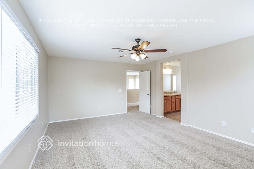 Building Photo - 3787 E Chickadee Rd