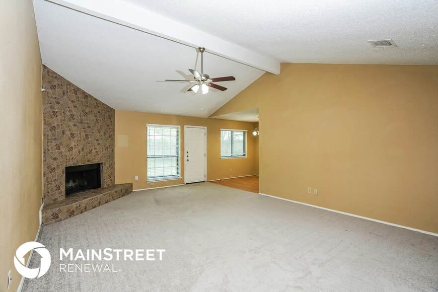 Building Photo - 22511 Leedstown Ln