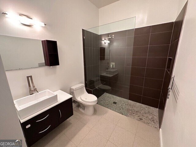 Building Photo - 560 Dutch Valley Rd NE