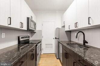 Building Photo - 109 W Wildey St