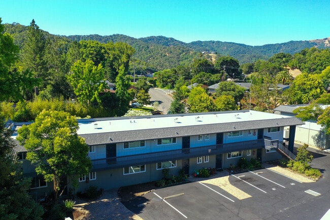 Building Photo - 998 Ignacio Blvd