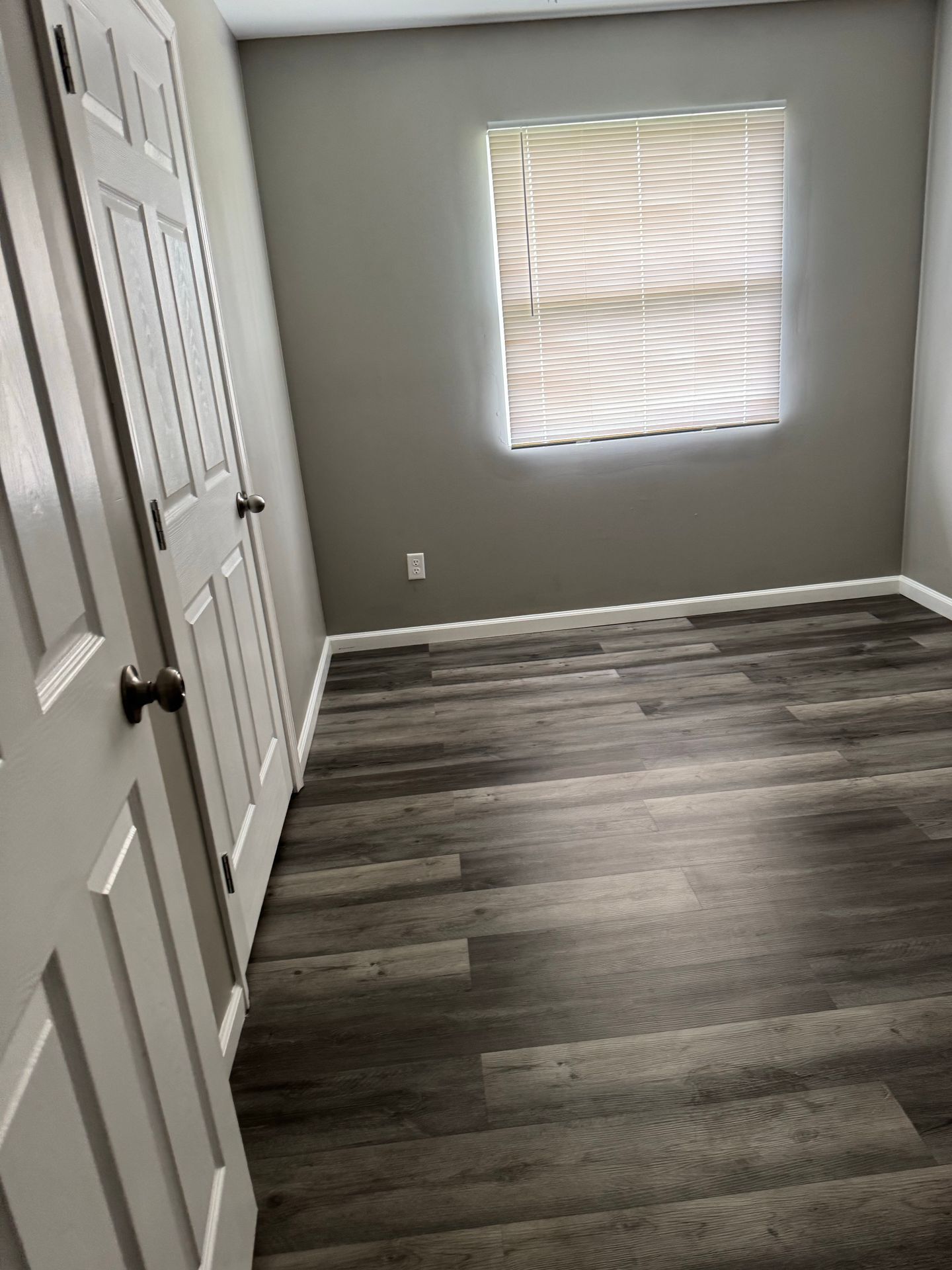 Building Photo - 113 Sandstone Ct