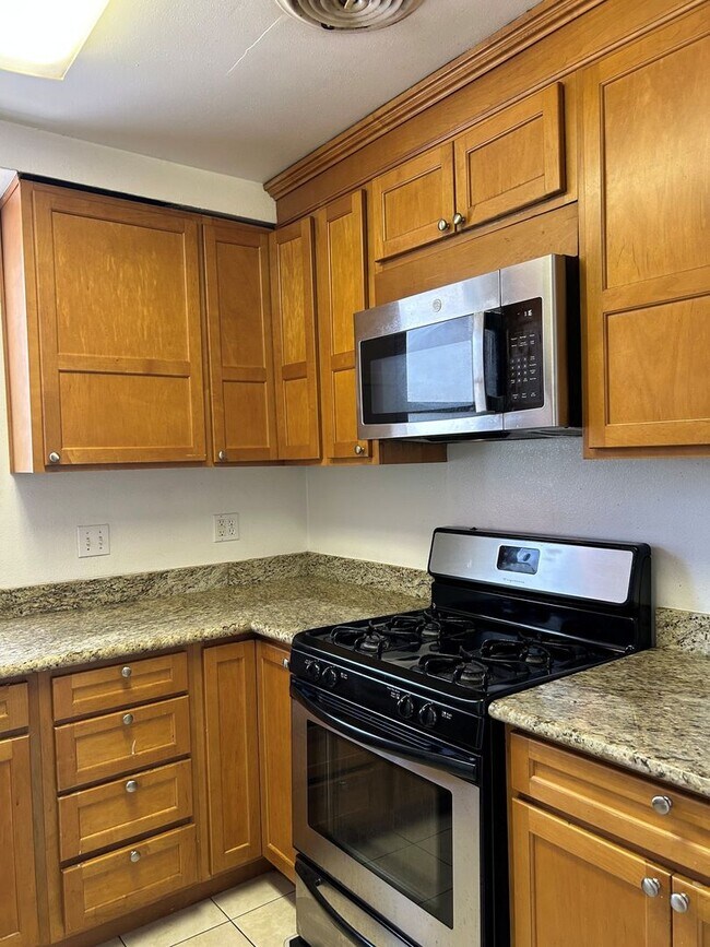 Building Photo - Bayou St. John Cottage - 3 Bedrooms/2 Baths Single Family Home!