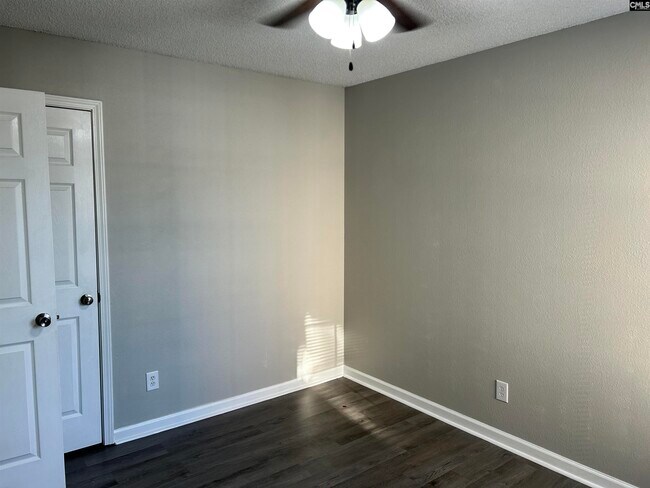 Building Photo - 218 Cogburn Rd