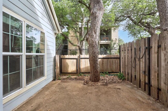 Building Photo - 8330 Fathom Cir