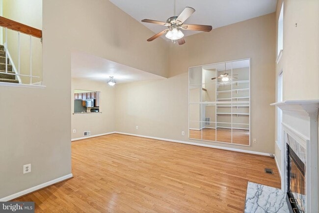 Building Photo - 8303 Linden Oaks Ct