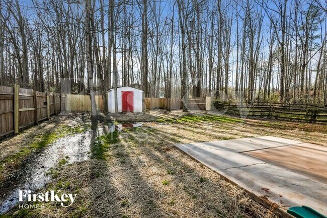 Building Photo - 5223 Possum Trot Ln