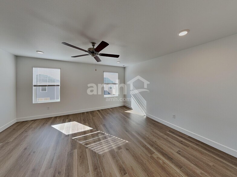 Building Photo - 10065 Abilene St