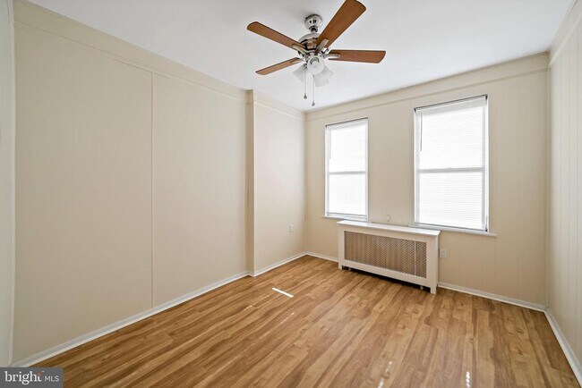 Building Photo - 2021 S Garnet St
