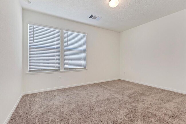 Building Photo - 9423 Castillo Ct