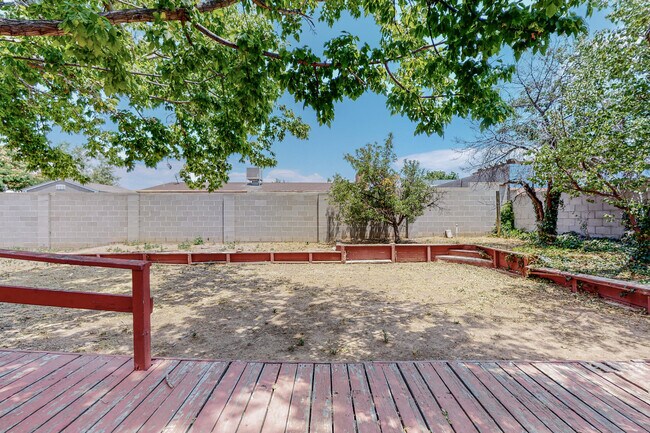 Building Photo - 7309 Coulson Dr NE