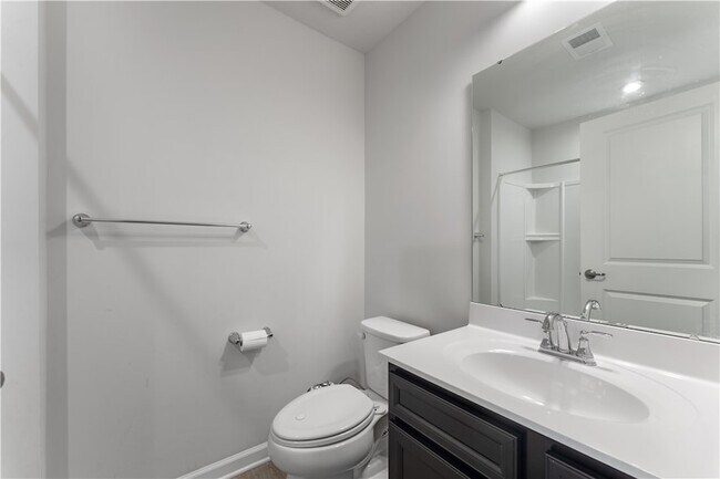 Building Photo - 5103 Spruce Rd